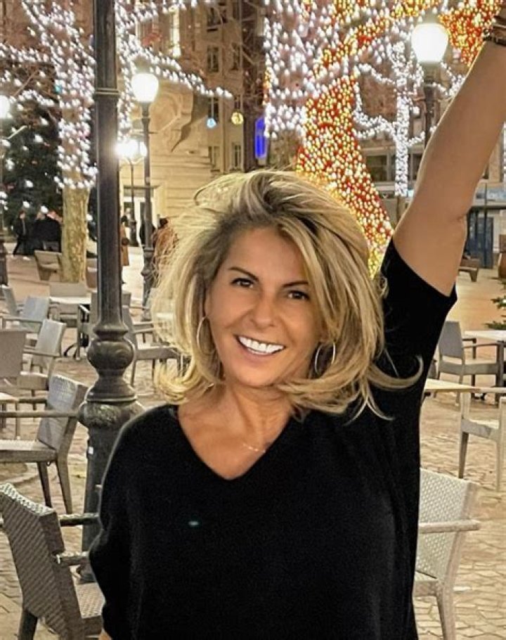 Caroline Margeridon (Affaire Conclue) : son compte Facebook piraté, elle pousse un coup de gueule sur Instagram !